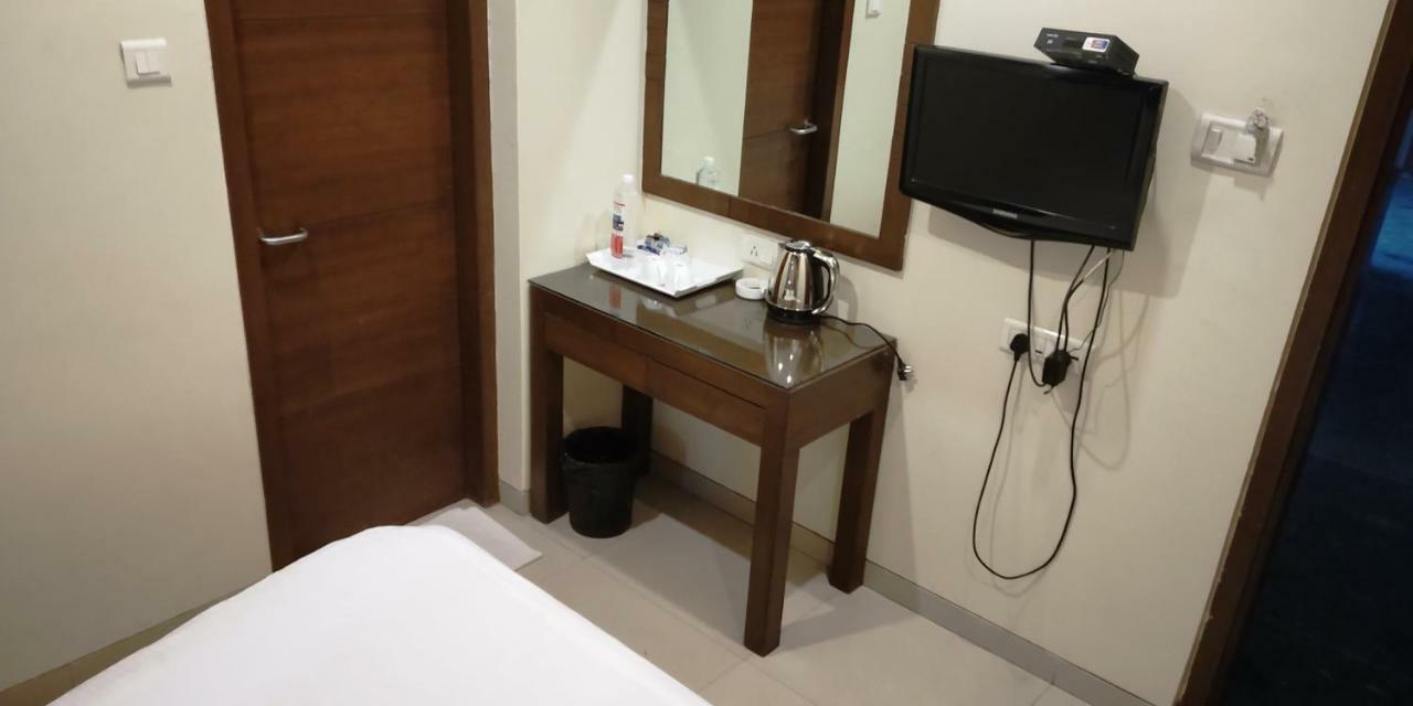 Matrix Inn Pune Zewnętrze zdjęcie