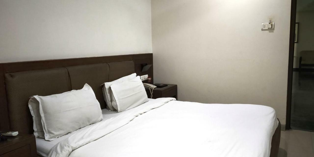 Matrix Inn Pune Zewnętrze zdjęcie