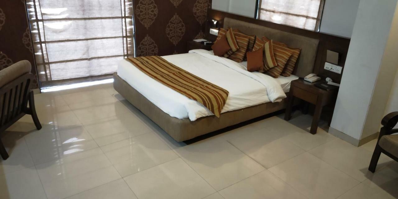 Matrix Inn Pune Zewnętrze zdjęcie
